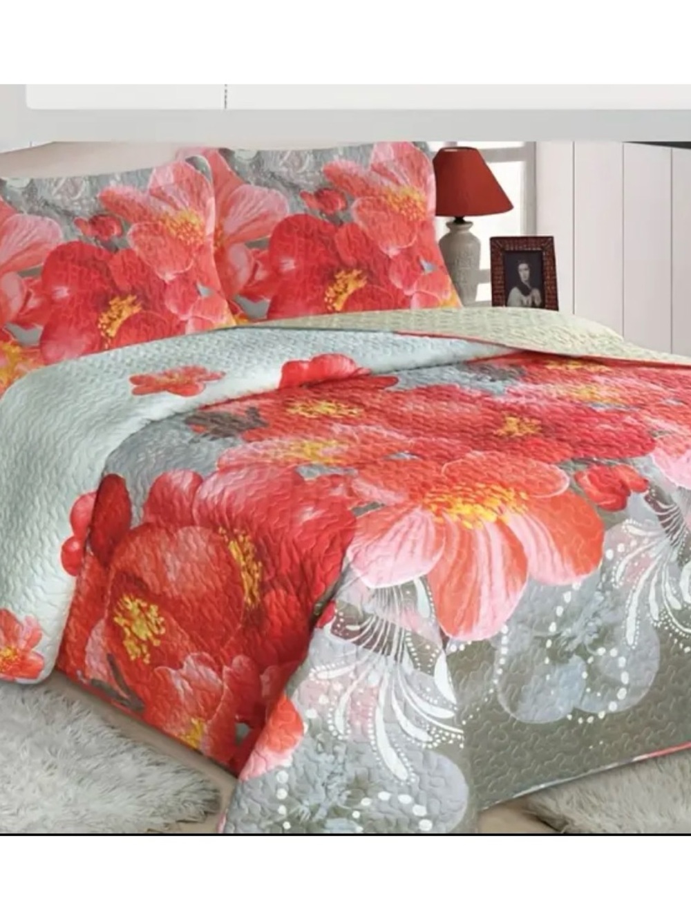 Floral king 3 piece Quilt Set - Red & Gray